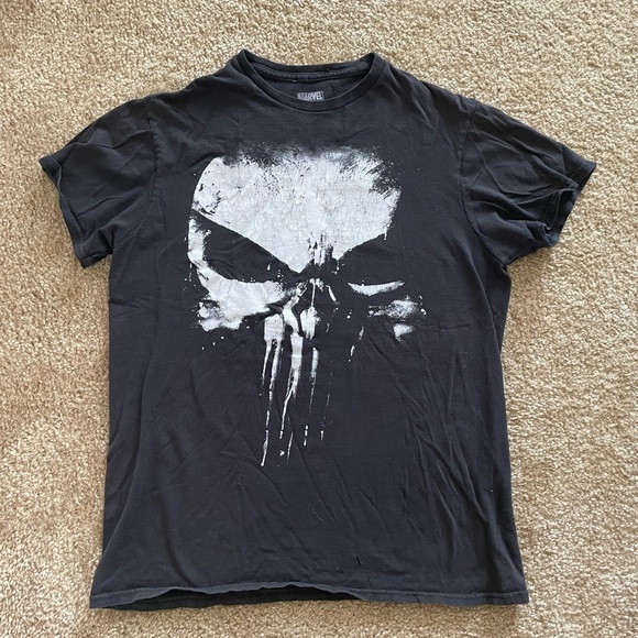 Punisher skull skeleton black white graphic shirt
Medium men’s - Picture 1 of 3